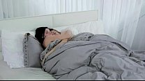 Lésbicas alcançando o orgasmo na cama