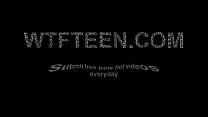Webcam - Bi Teen Friend aiuta il suo amico dritto teenager