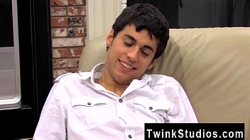 Twink movie of Jason offers him a fatter cock and Lucas can&#039_t